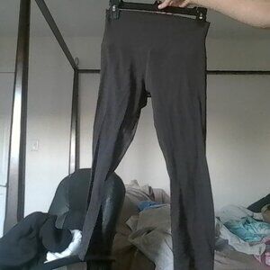 Lululemon Charcoal Leggings 23' Inseam And Cropped